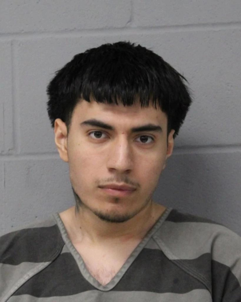 Mendoza-Gonzalez,-Gonzalo-(22yoa)-25-1171604