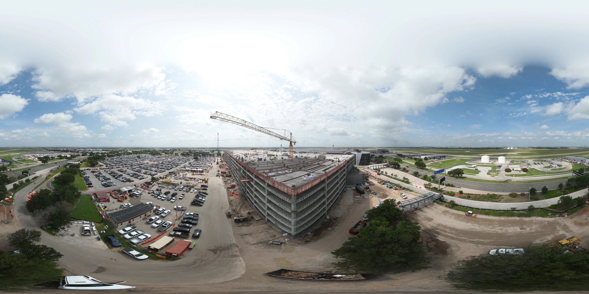 A panoramic picture of the AUS Yellow Garage project.