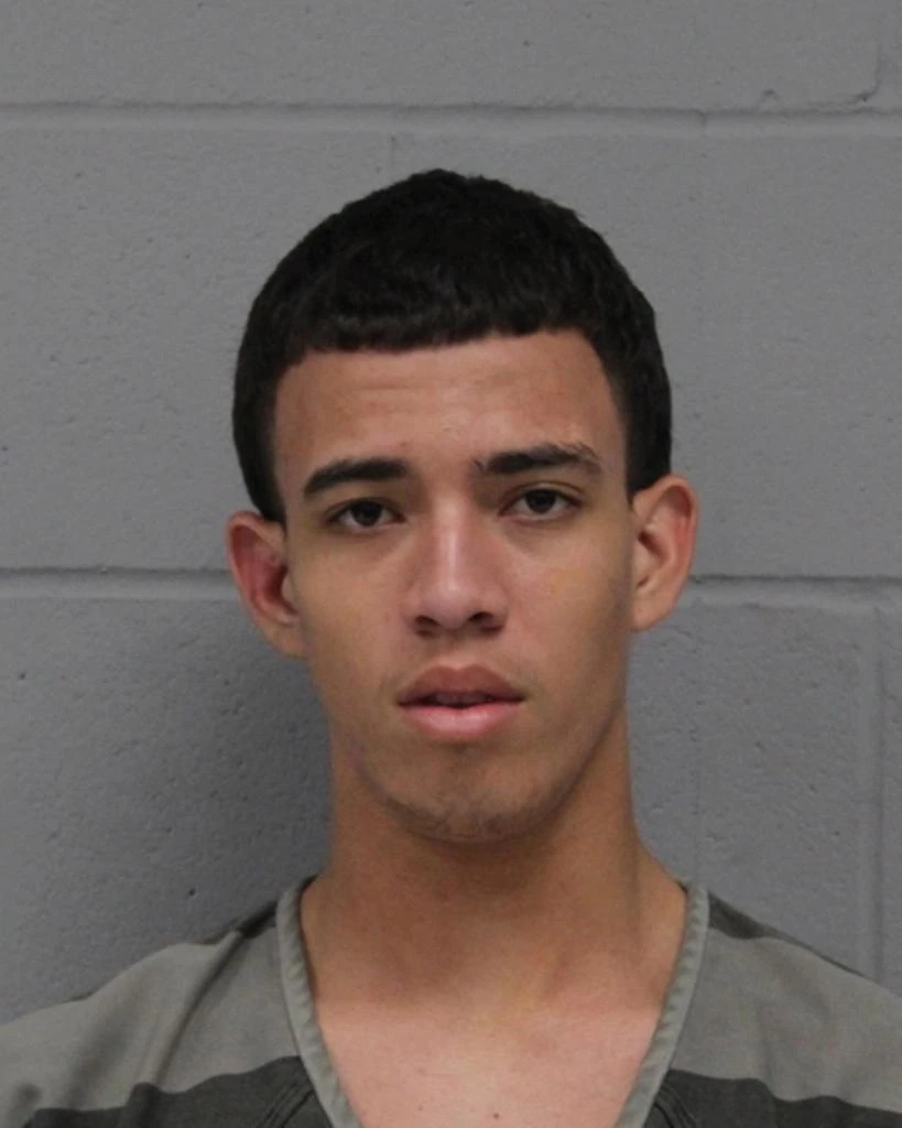 Gonzalez,-Antonio-(17yoa)-25-2150207