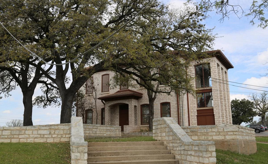 Delores_Duffie_Recreation_Center_cropped