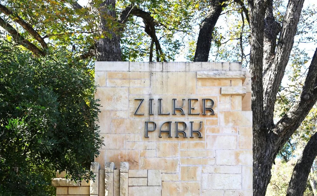 Zilker-Gate-11-19-2020.jpg