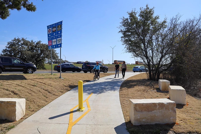 54371344913_d1b3b1ab95_c