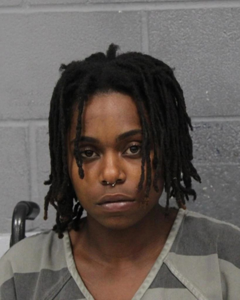 Bramlett,-Angelicque-(27yoa)-25-3620487