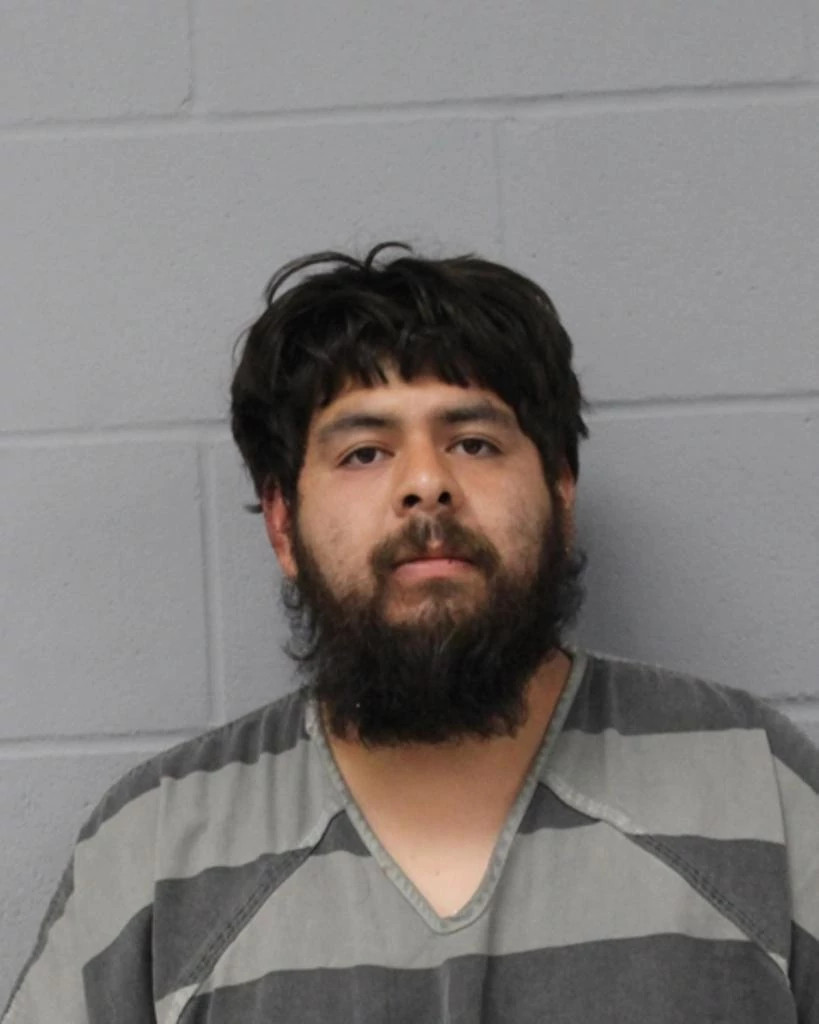 Dominguez,-Jonathan-J-(26yoa)-25-1590152