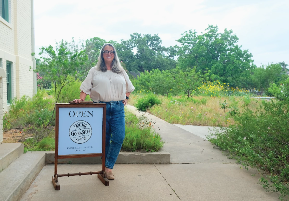 Photos of Tere for the Net-Zero Hero story.
