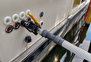 Step 5_Attach Hose.jpg