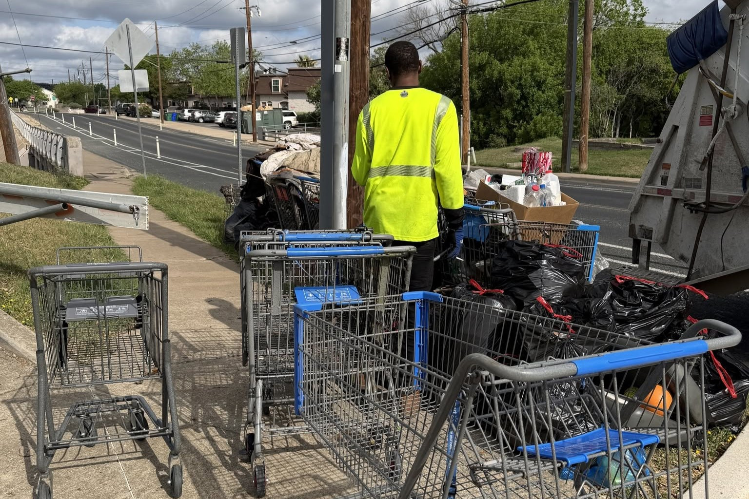 Shoal Creek Shopping Cart Corral