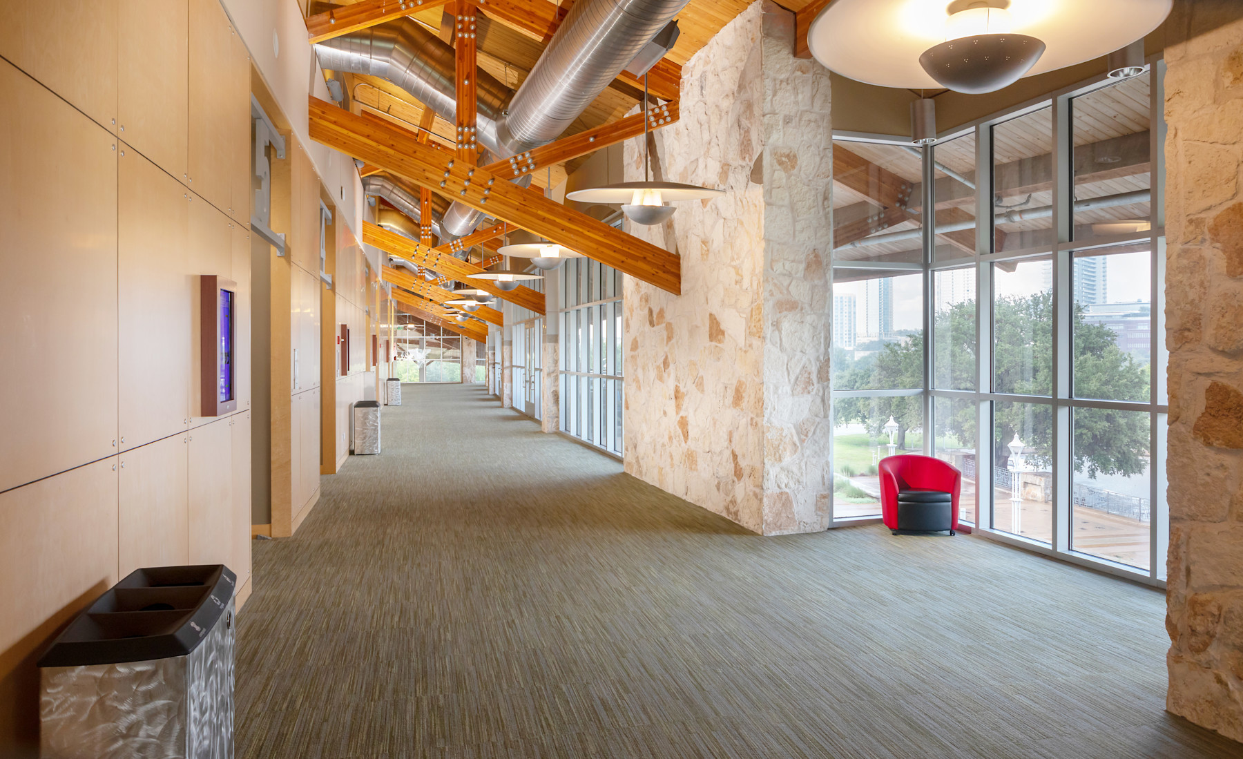 Image of the Palmer Events Center's meeting room pre-function space