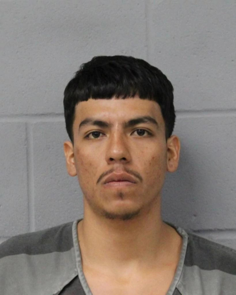 Gomez,-Enrique-(21yoa)-25-2790410