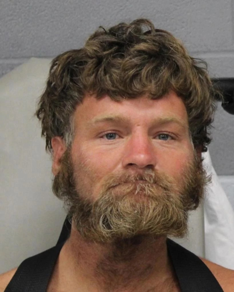 Bates,-Cody-(37yoa)-25-1600780