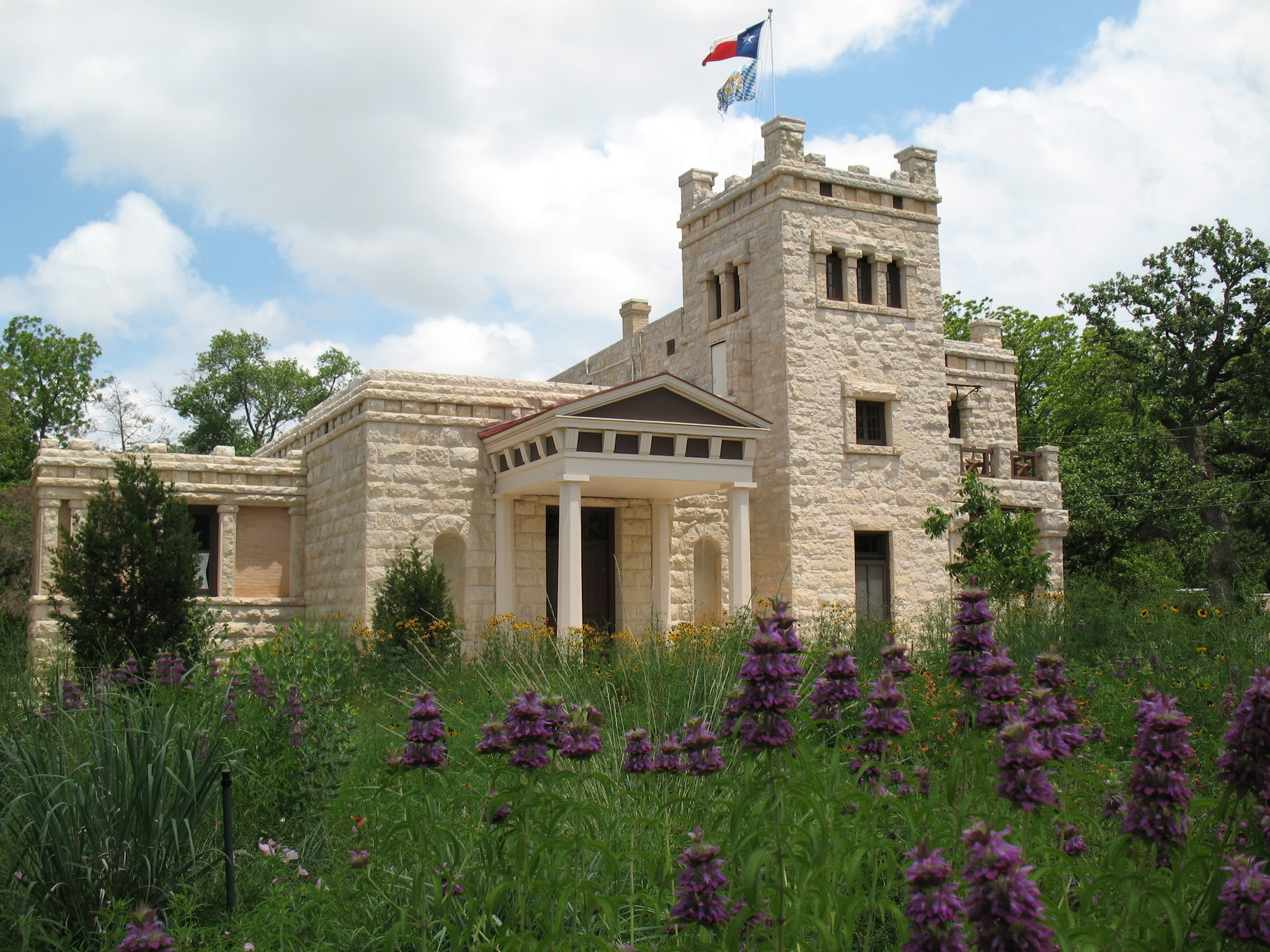 ACME - Web_345847631_203986189100013_910869470913447019_n - Lindsay Barras