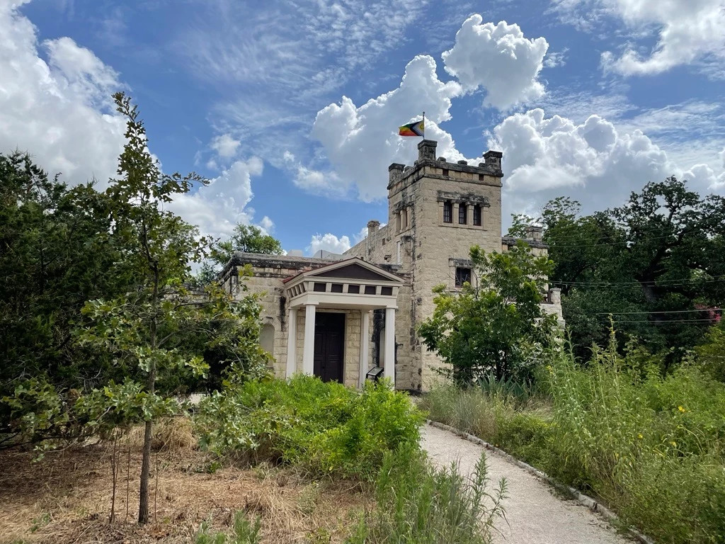 Exterior photo of the historic Elisabet Ney museum building